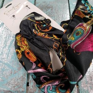 Jessica Simpson Bun Hair Accessory